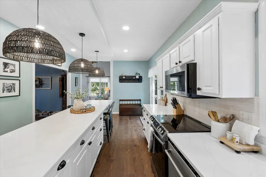 165 Governors Road Pittsfield NH 03263