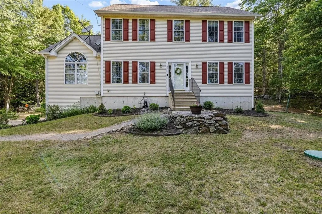 165 Governors Road Pittsfield NH 03263
