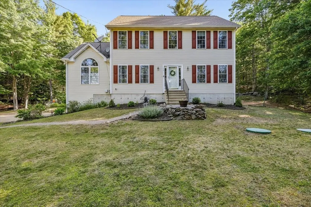 165 Governors Road Pittsfield NH 03263
