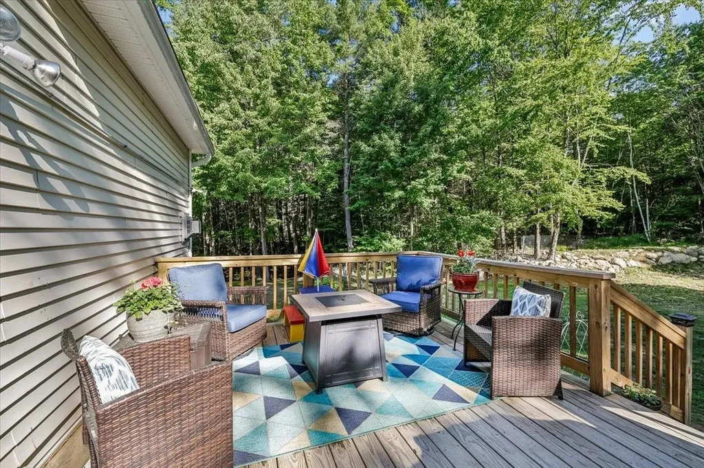 165 Governors Road Pittsfield NH 03263