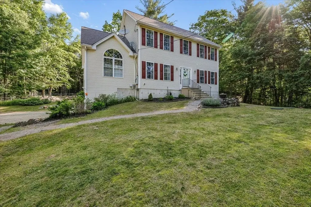 165 Governors Road Pittsfield NH 03263