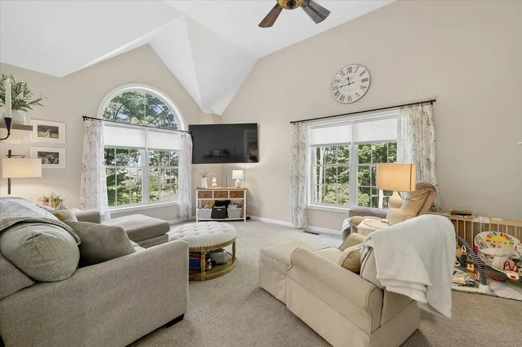 165 Governors Road Pittsfield NH 03263
