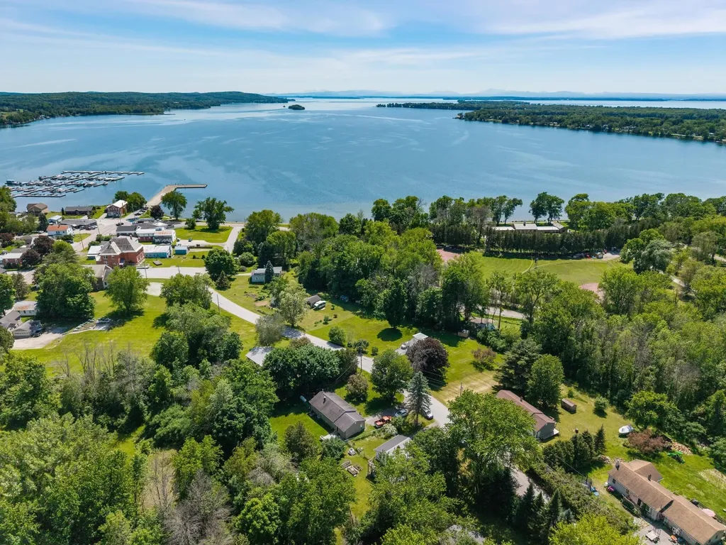 118 Mcginn Drive St. Albans Town VT 05478