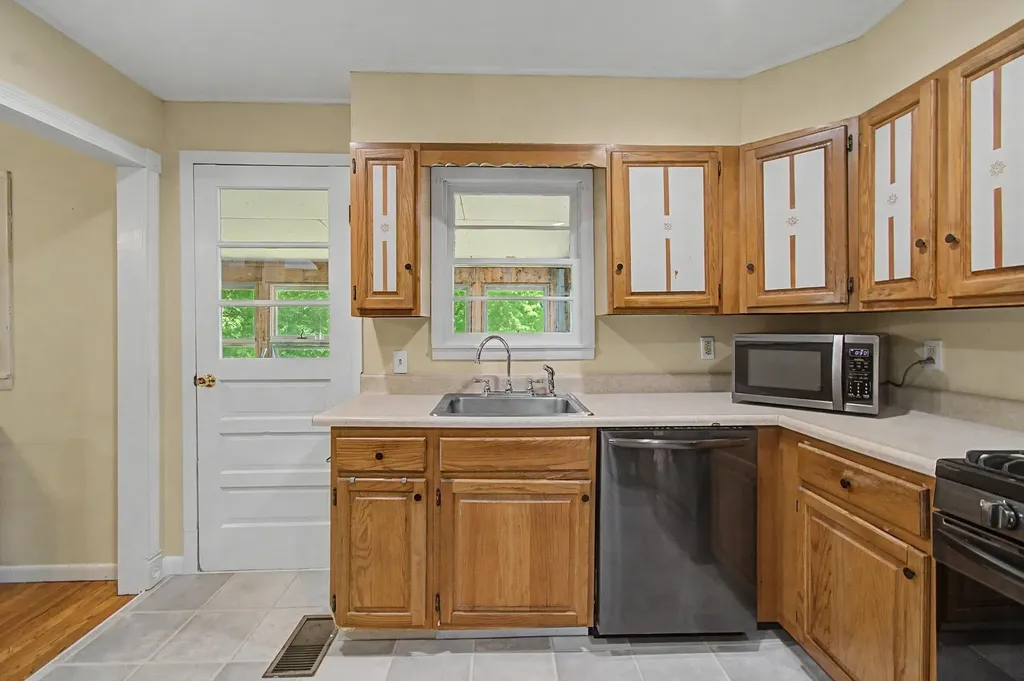 118 Mcginn Drive St. Albans Town VT 05478