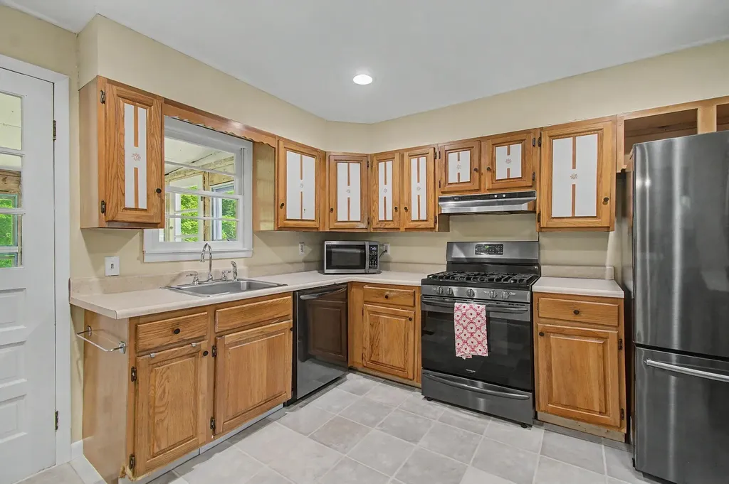 118 Mcginn Drive St. Albans Town VT 05478