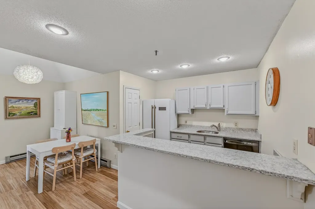 28 Academy Street Franconia NH 03580