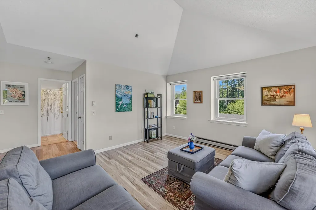 28 Academy Street Franconia NH 03580