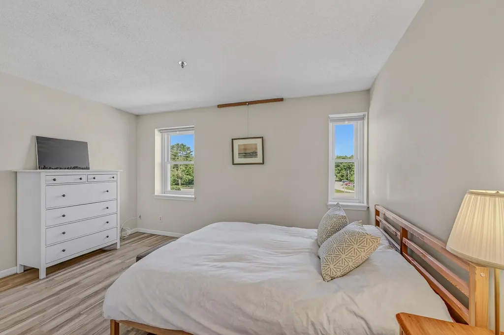 28 Academy Street Franconia NH 03580
