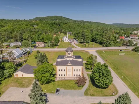 28 Academy Street Franconia NH 03580