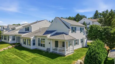 4 Bow Center Road Bow NH 03304