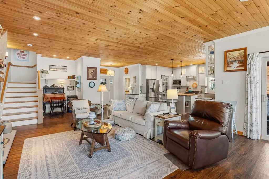 50 Gaumont Road Windham NH 03087