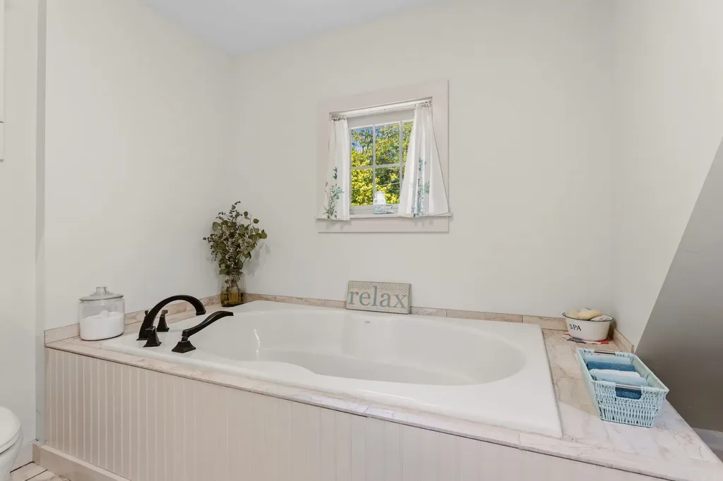 50 Gaumont Road Windham NH 03087