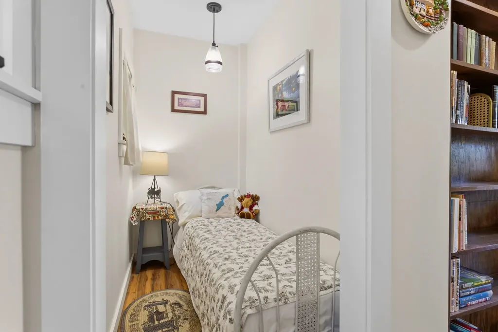 50 Gaumont Road Windham NH 03087