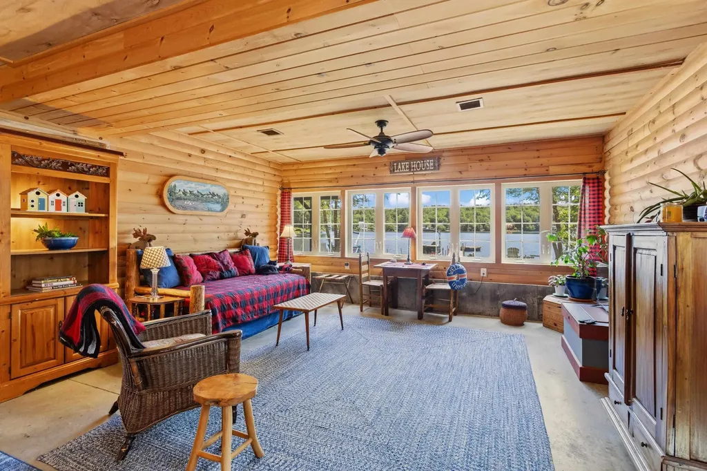 50 Gaumont Road Windham NH 03087