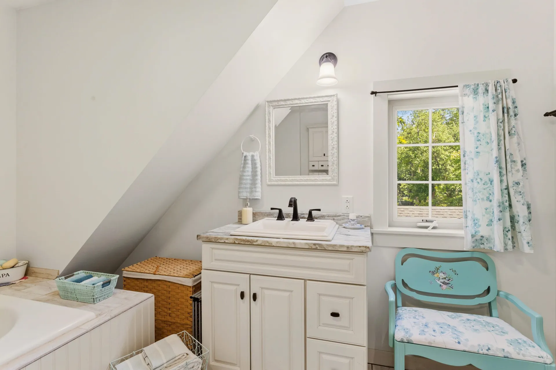50 Gaumont Road Windham NH 03087