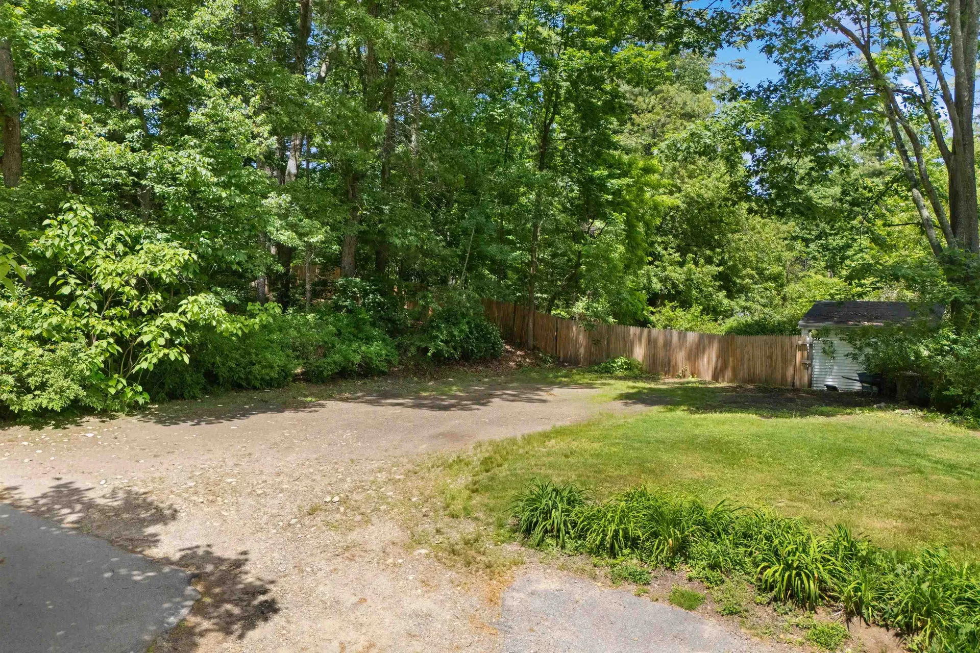 50 Gaumont Road Windham NH 03087