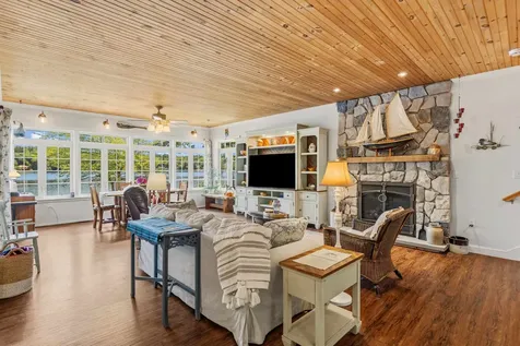 50 Gaumont Road Windham NH 03087