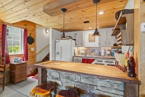 50 Gaumont Road Windham NH 03087