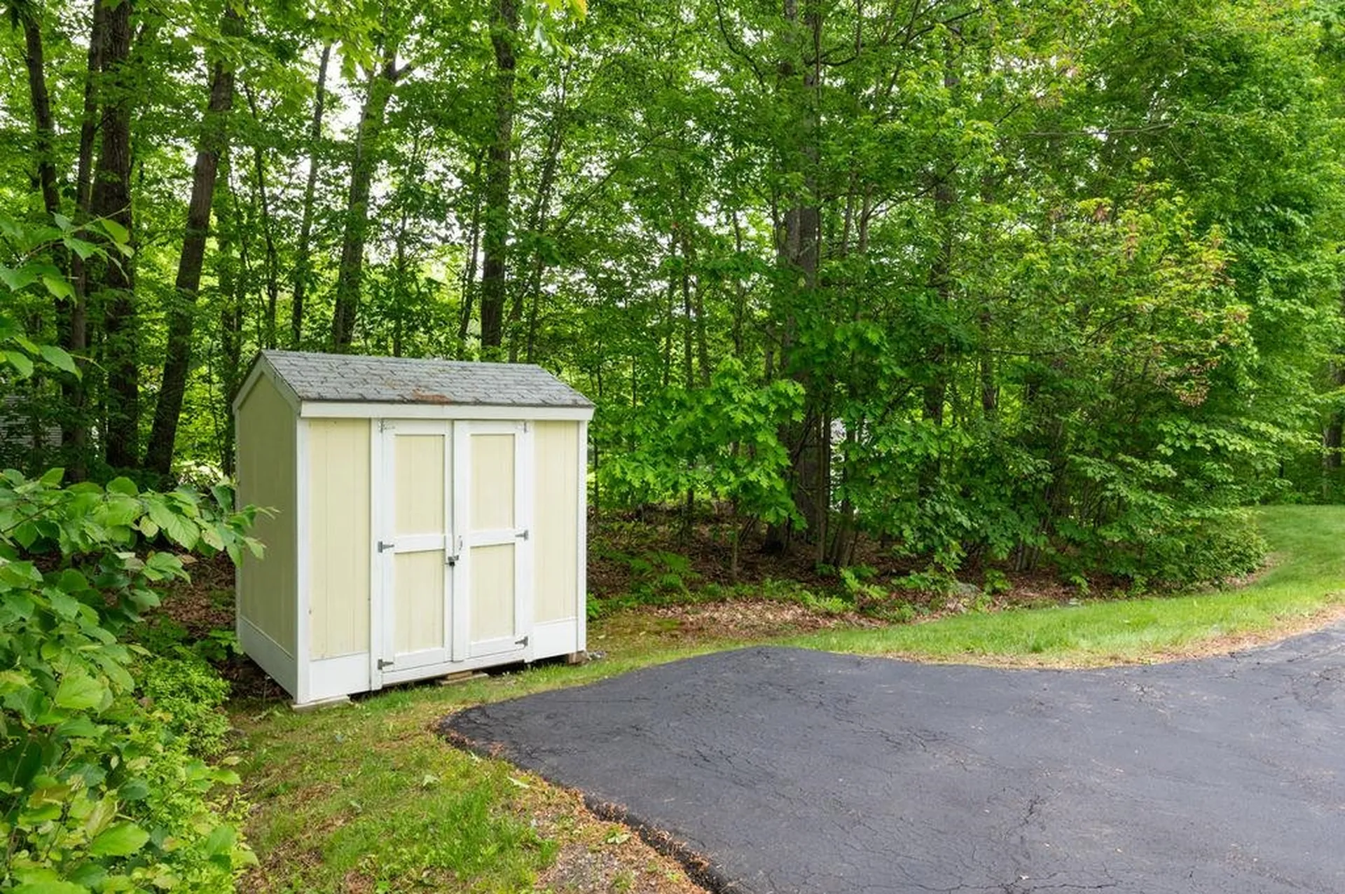 43 Sage Court Goffstown NH 03045