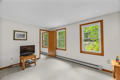 43 Sage Court Goffstown NH 03045