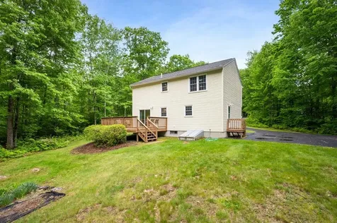 43 Sage Court Goffstown NH 03045
