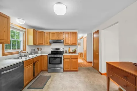 43 Sage Court Goffstown NH 03045