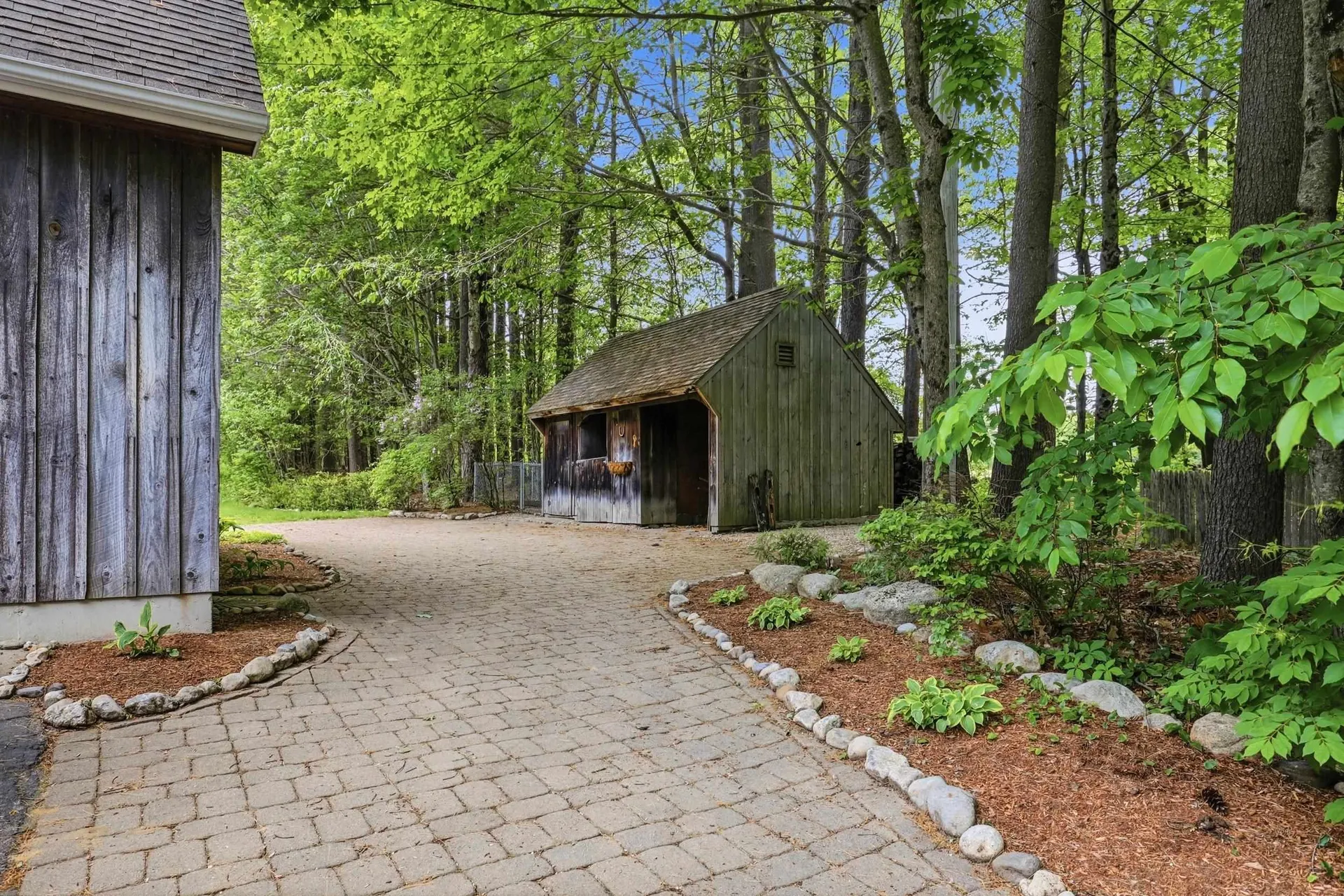 28 Island Road Deerfield NH 03037