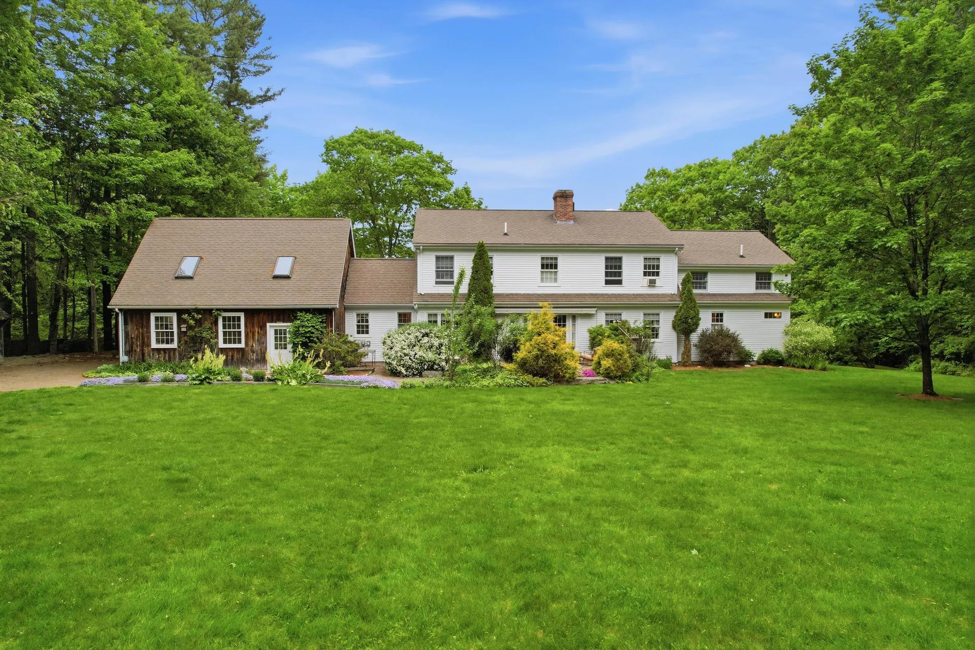 28 Island Road Deerfield NH 03037
