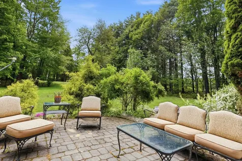 28 Island Road Deerfield NH 03037