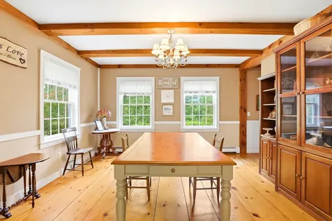 28 Island Road Deerfield NH 03037