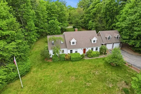 28 Island Road Deerfield NH 03037