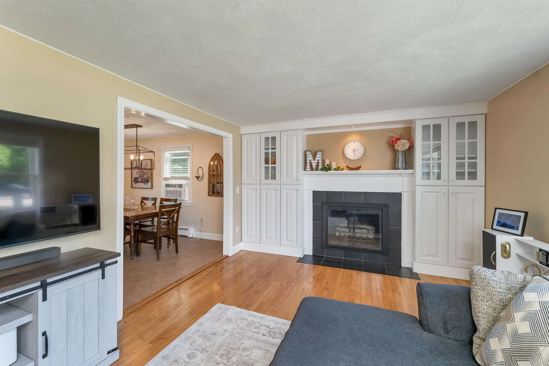 14 Juniper Lane Nashua NH 03063