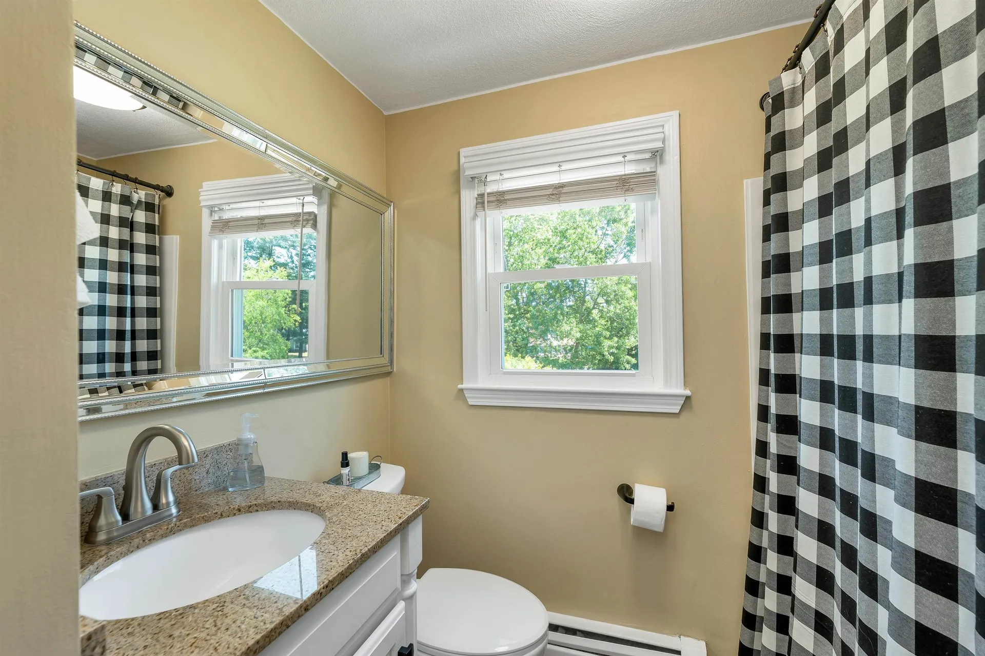 14 Juniper Lane Nashua NH 03063