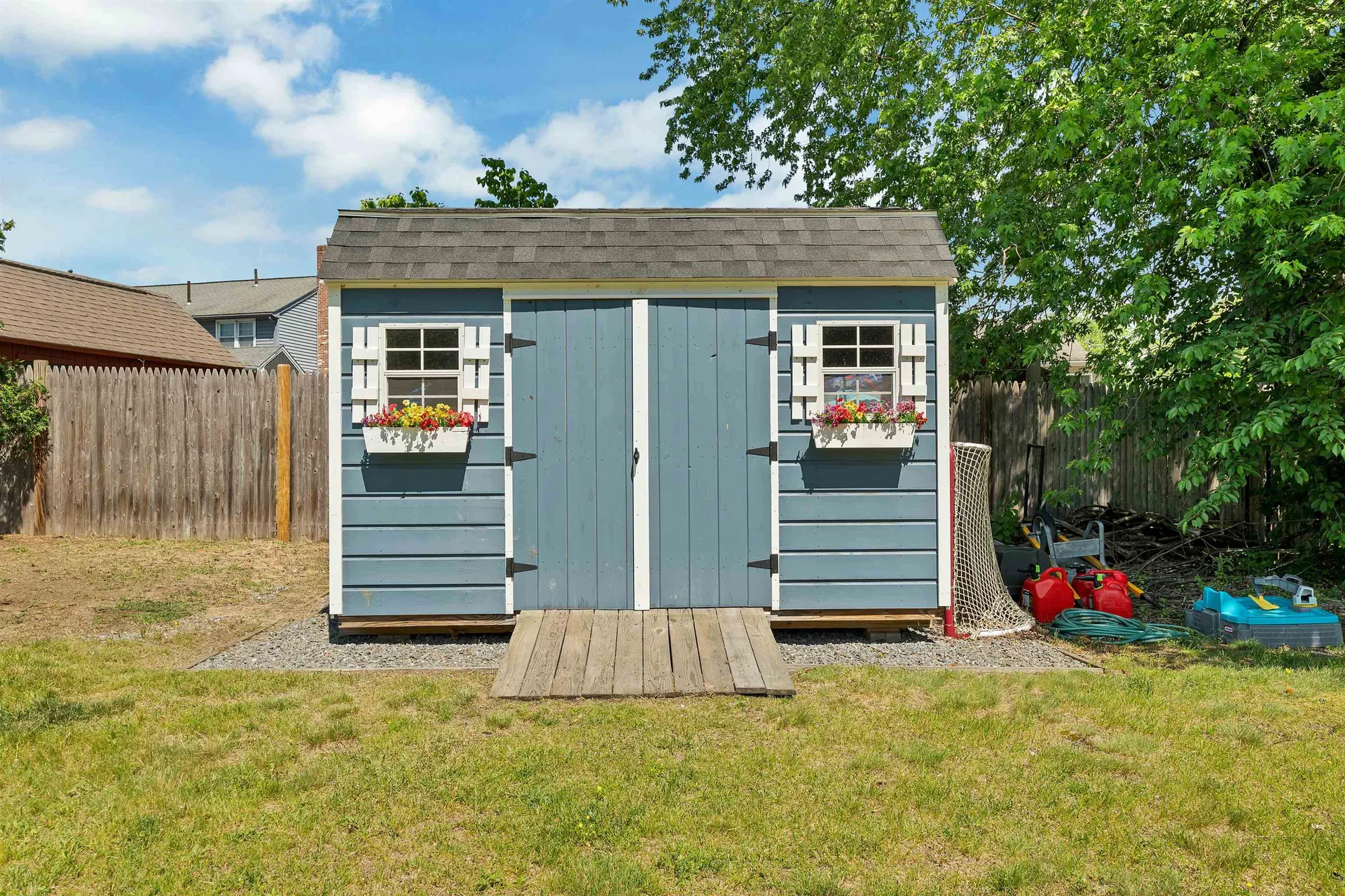 14 Juniper Lane Nashua NH 03063