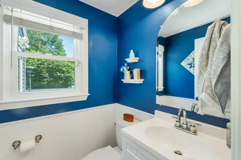 14 Juniper Lane Nashua NH 03063