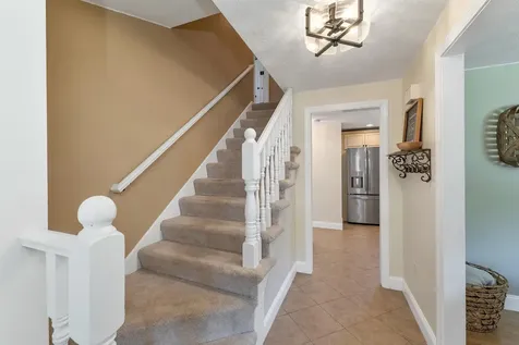 14 Juniper Lane Nashua NH 03063