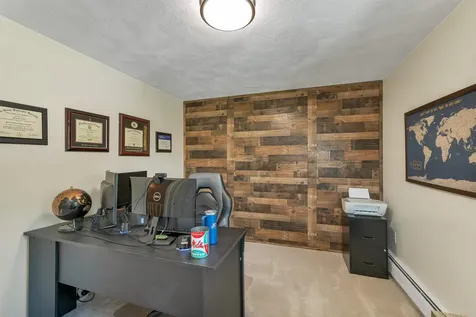 14 Juniper Lane Nashua NH 03063