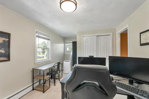 14 Juniper Lane Nashua NH 03063