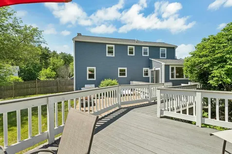14 Juniper Lane Nashua NH 03063