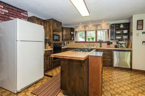 188 Green Hill Lane Wallingford VT 05773