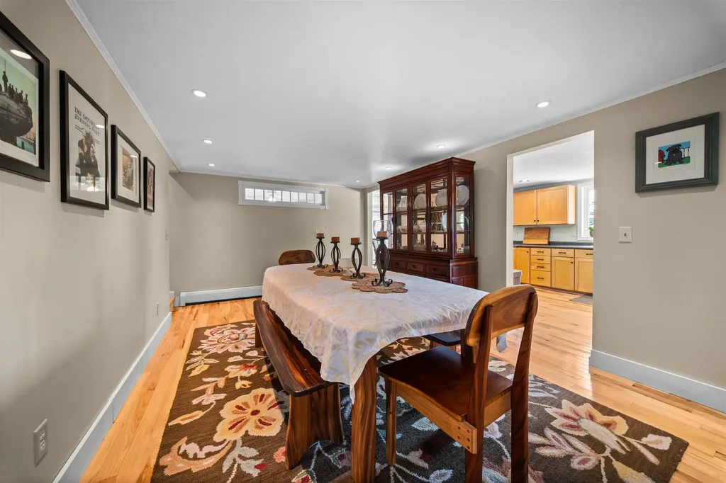 372 Mountain Road Concord NH 03301