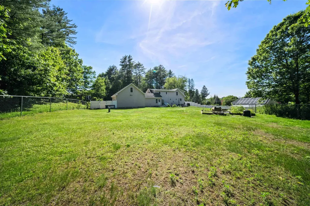 372 Mountain Road Concord NH 03301