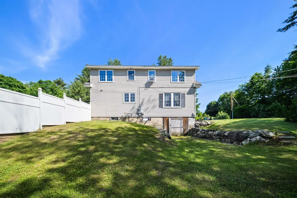 372 Mountain Road Concord NH 03301