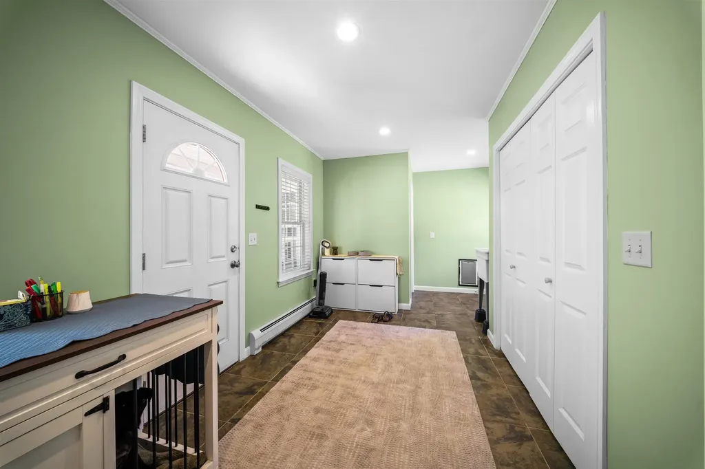 372 Mountain Road Concord NH 03301