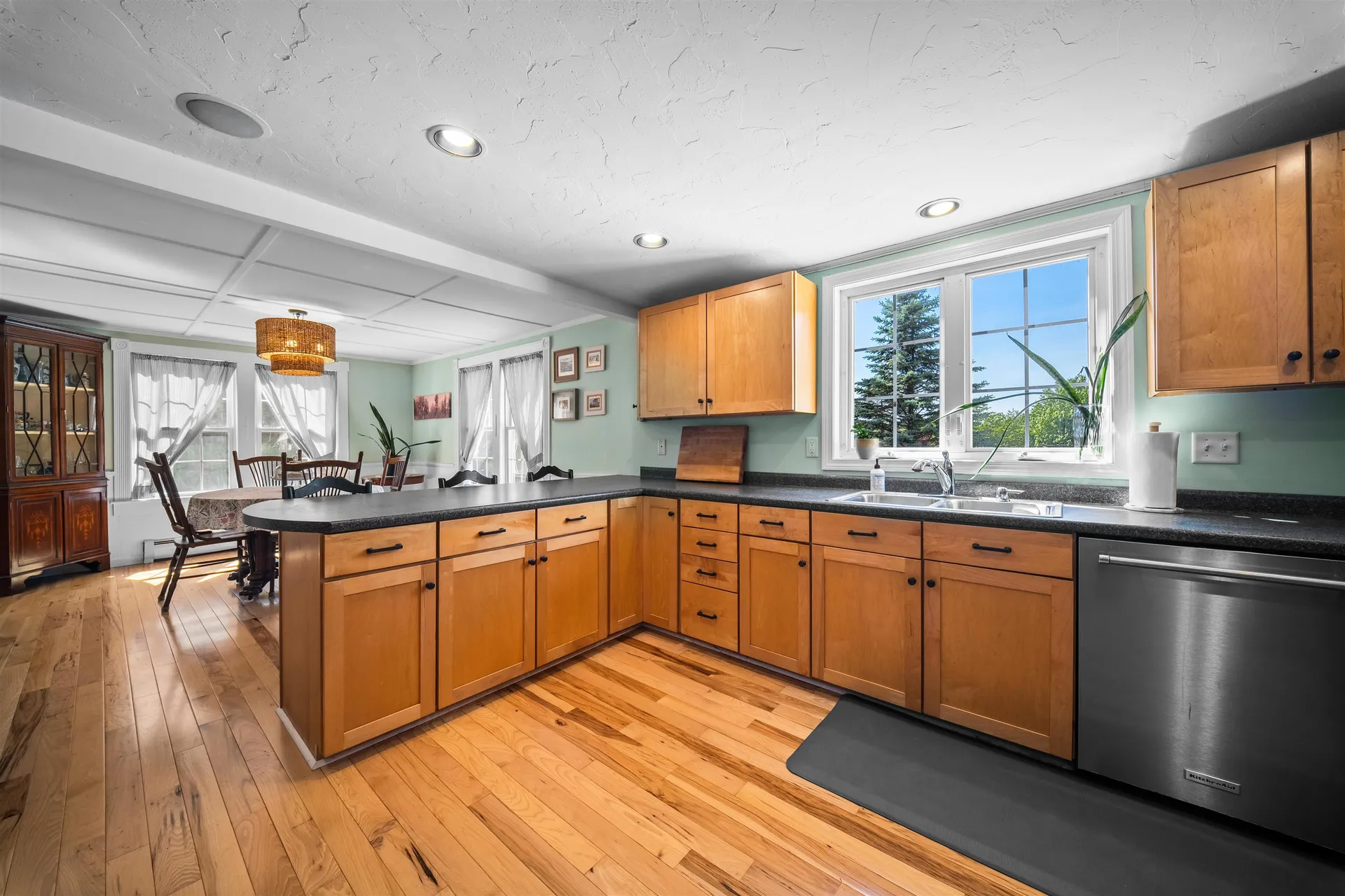 372 Mountain Road Concord NH 03301