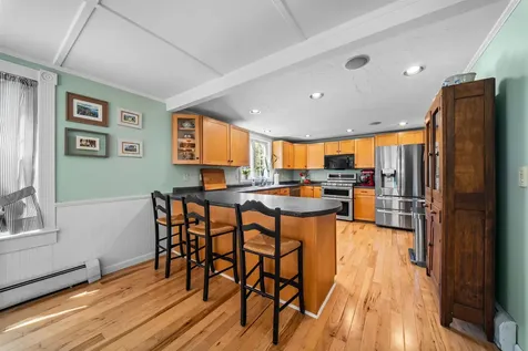 372 Mountain Road Concord NH 03301