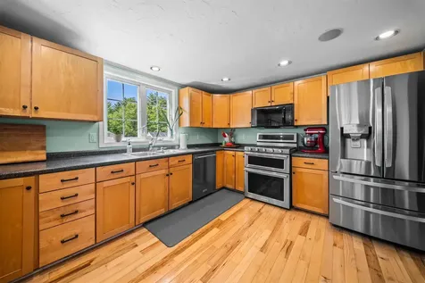 372 Mountain Road Concord NH 03301