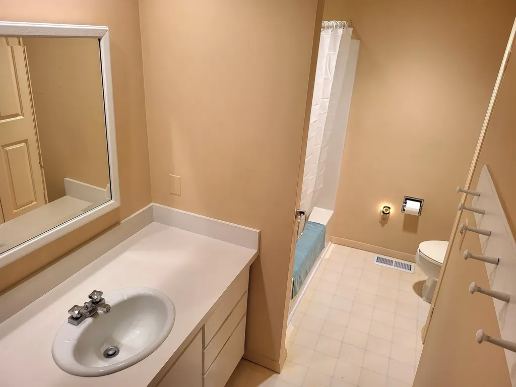 624 Baker Turn Road Hartford VT 05059
