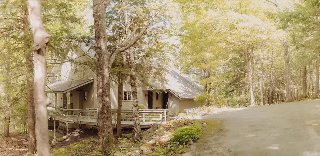 624 Baker Turn Road Hartford VT 05059