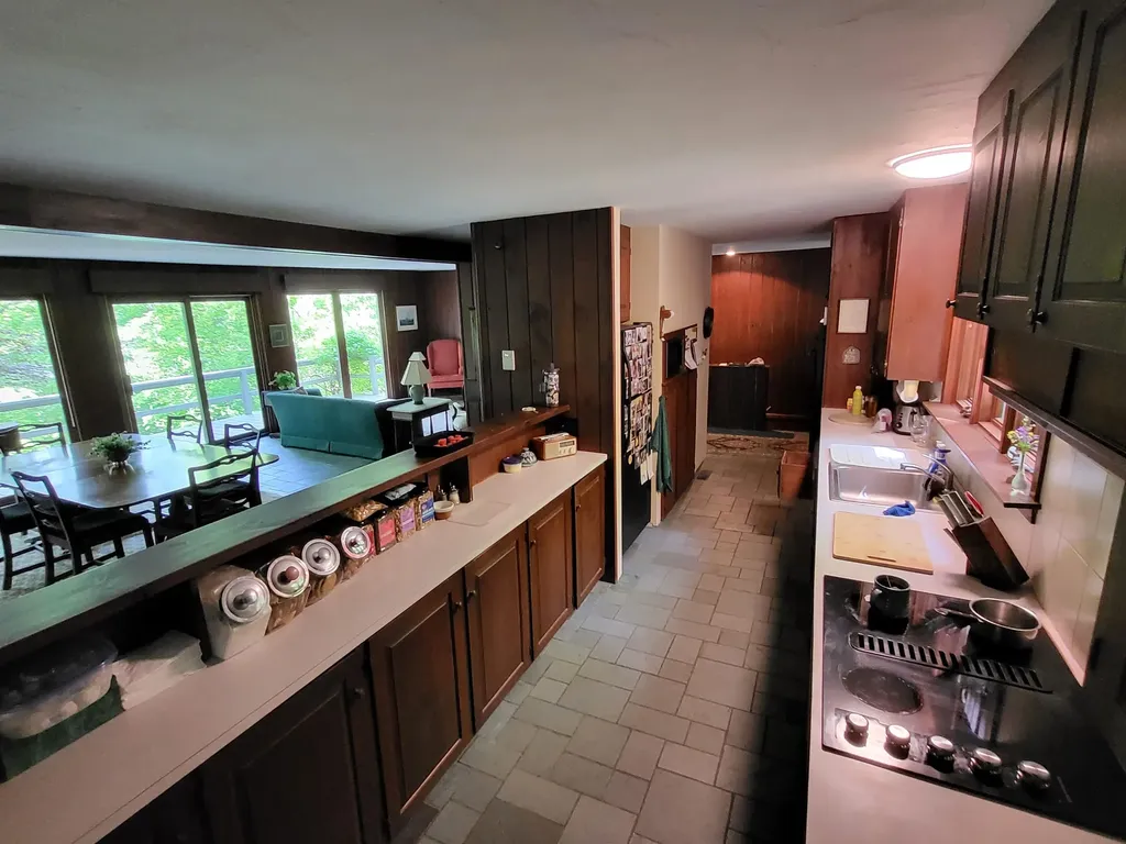 624 Baker Turn Road Hartford VT 05059